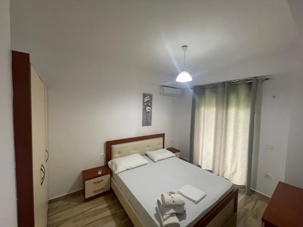 Luxury Sea View Apartaments Sarandë Lejlighed